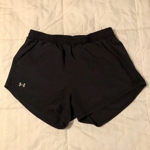 Women’s Under Armour Shorts Black size small